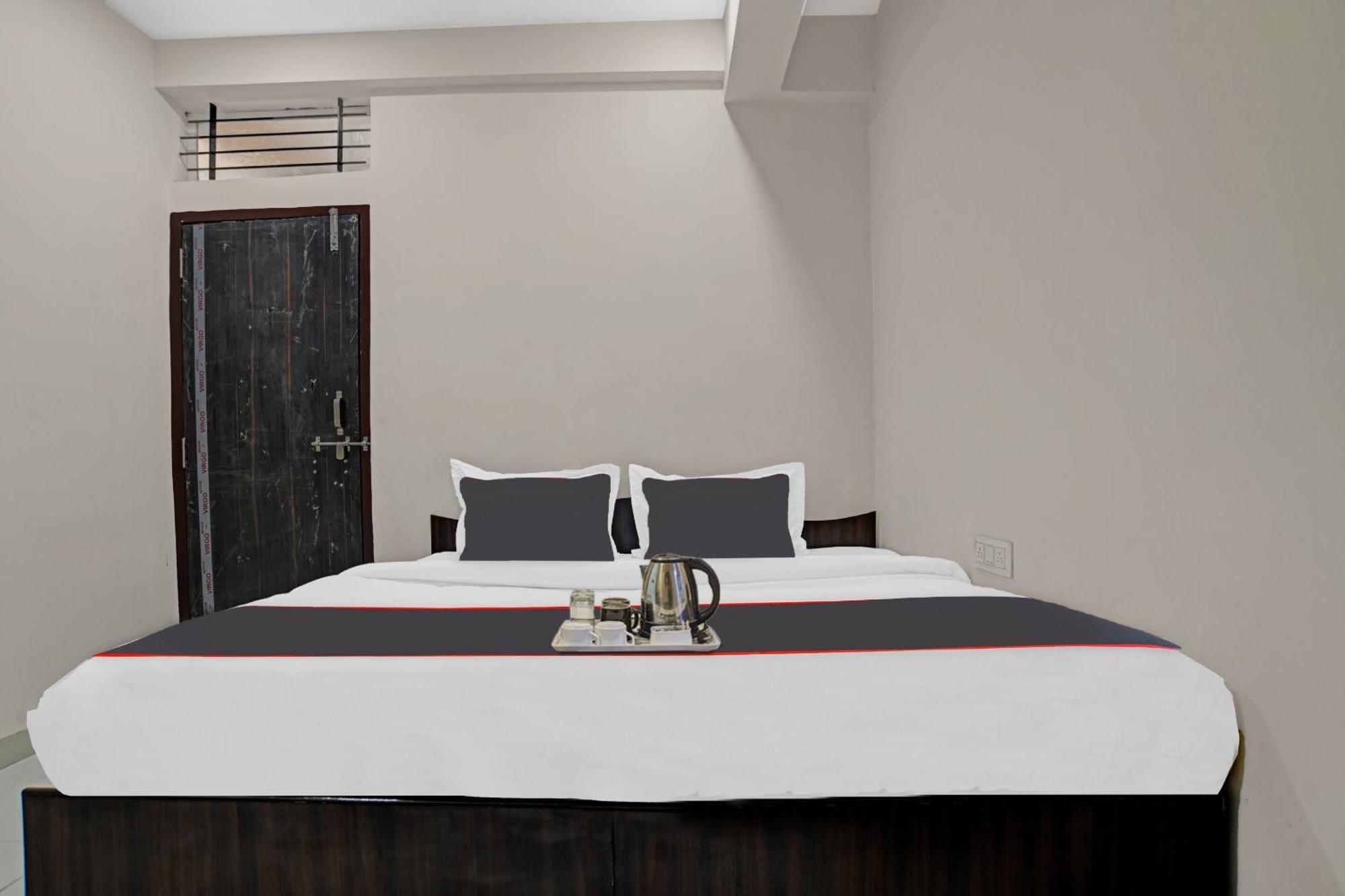 Hotel O Dream Palace إندور المظهر الخارجي الصورة