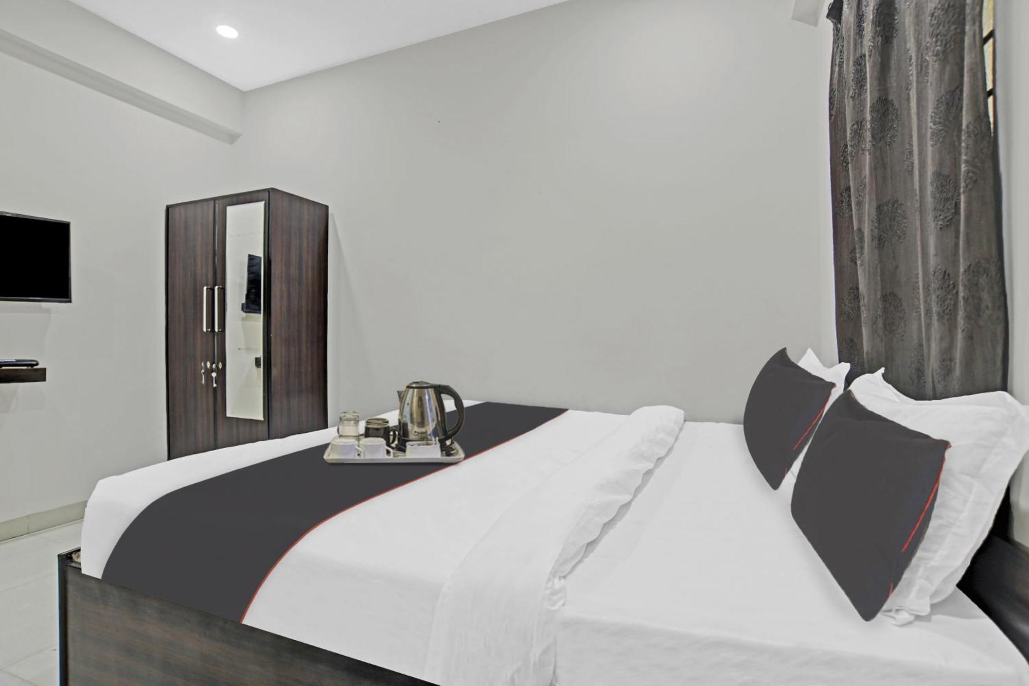 Hotel O Dream Palace إندور المظهر الخارجي الصورة