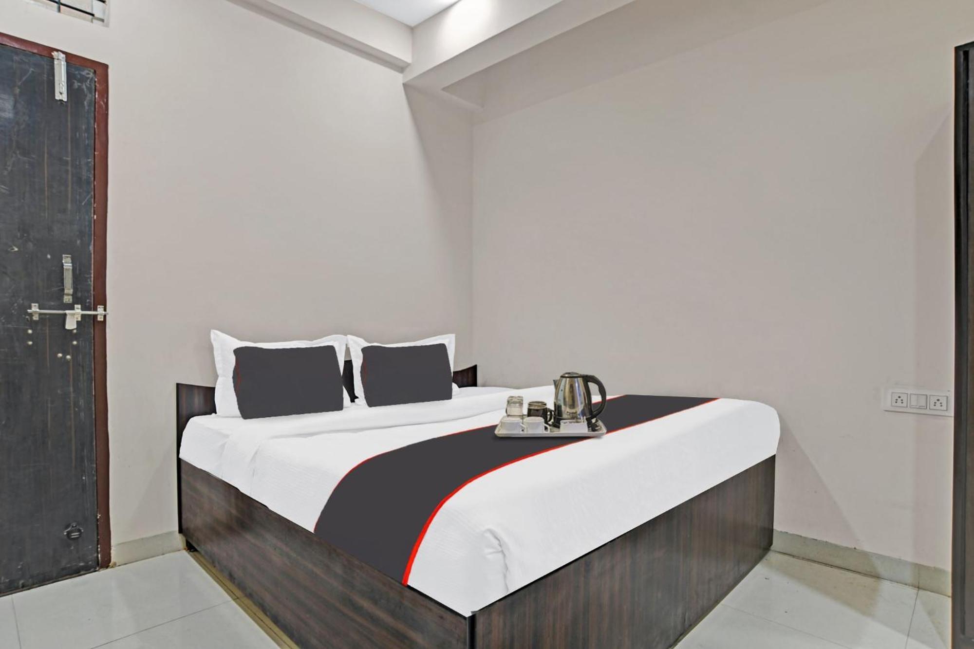 Hotel O Dream Palace إندور المظهر الخارجي الصورة